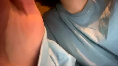 Snapshot of olivepeach chatting on 12.07.24 Oil online show from 12.07.24