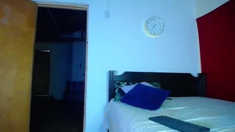 Oliver and MeganIndependent online show from 09.25.25