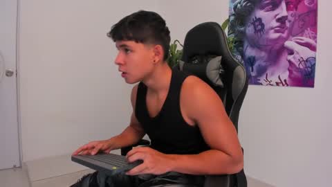 Oliver bray online show from 12.16.24