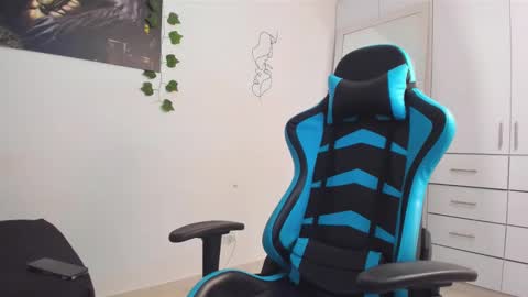 Oliver bray online show from 03.04.25