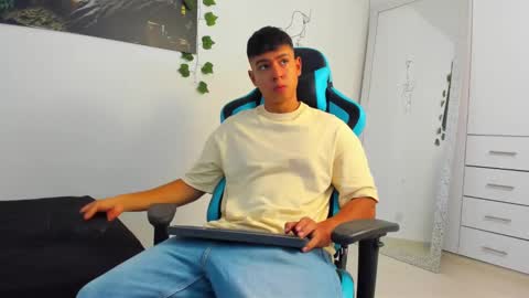 Oliver bray online show from 03.09.25