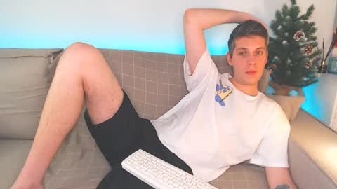 Oliver online show from 01.08.25