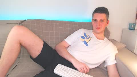 Oliver online show from 03.08.25