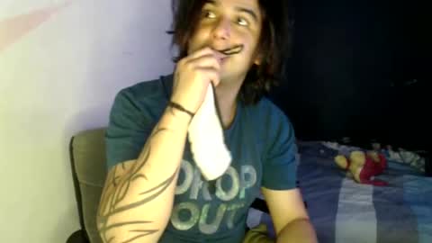 Snapshot of oliver_laid_2023 chatting on 02.12.25 oliver_laid_2023 online show from 02.12.25