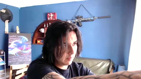 Snapshot of oliver_laid_2023 chatting on 09.15.25 oliver_laid_2023 online show from 09.15.25