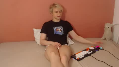 Oliver online show from 04.05.26