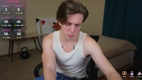 Snapshot of oliver_travis chatting on 09.12.25 Oliver Evans online show from 09.12.25