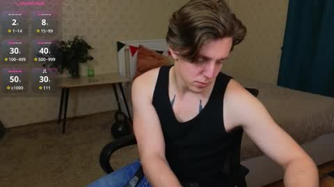 Snapshot of oliver_travis chatting on 09.15.25 Oliver Evans online show from 09.15.25