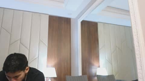 Oliver bennet online show from 03.11.25