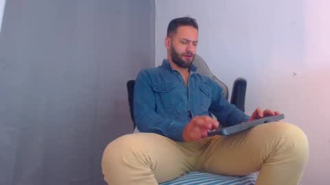 oliver online show from 12.30.24