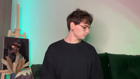 Snapshot of oliverlawrence chatting on 06.14.26 oliverlawrence online show from 06.14.26
