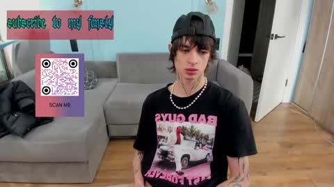 Snapshot of oliverrgroove chatting on 02.22.25 oliverrgroove online show from 02.22.25