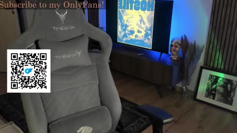 Snapshot of oliverrgroove chatting on 11.03.25 oliverrgroove online show from 11.03.25