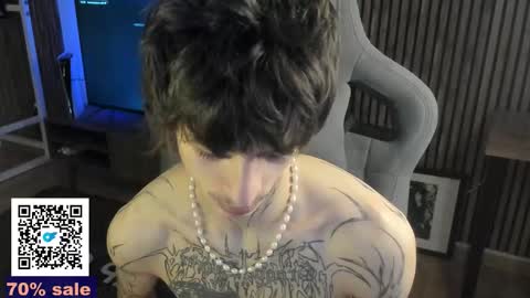 Snapshot of oliverrgroove chatting on 03.11.26 oliverrgroove online show from 03.11.26