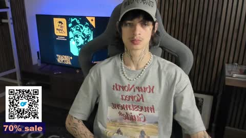 Snapshot of oliverrgroove chatting on 03.29.26 oliverrgroove online show from 03.29.26