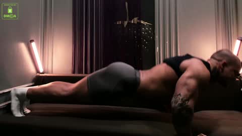 Snapshot of oliversport chatting on 12.18.24 OliverSport online show from 12.18.24