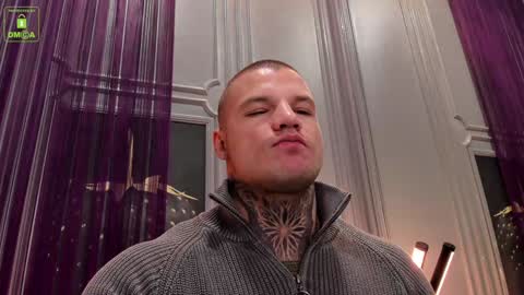 Snapshot of oliversport chatting on 12.27.24 OliverSport online show from 12.27.24