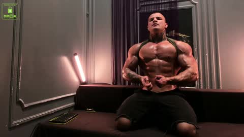 Snapshot of oliversport chatting on 01.23.25 OliverSport online show from 01.23.25