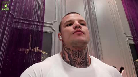 Snapshot of oliversport chatting on 02.14.25 OliverSport online show from 02.14.25