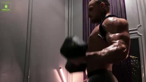 Snapshot of oliversport chatting on 02.22.25 OliverSport online show from 02.22.25