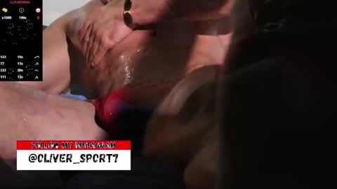 Snapshot of oliversport chatting on 03.02.25 OliverSport online show from 03.02.25