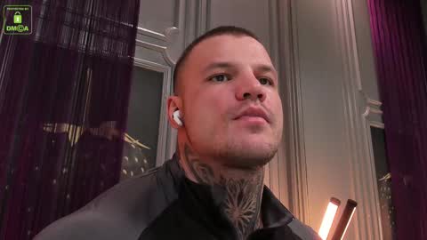 Snapshot of oliversport chatting on 03.09.25 OliverSport online show from 03.09.25