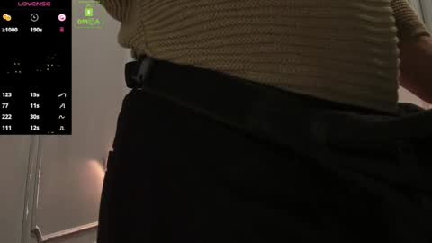 Snapshot of oliversport chatting on 09.14.25 OliverSport online show from 09.14.25