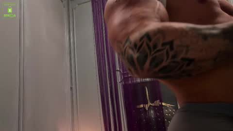 Snapshot of oliversport chatting on 09.18.25 OliverSport online show from 09.18.25