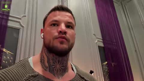 Snapshot of oliversport chatting on 09.21.25 OliverSport online show from 09.21.25