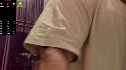 Snapshot of oliversport chatting on 12.03.25 OliverSport online show from 12.03.25