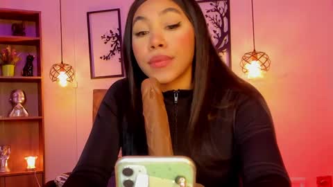 Snapshot of olivia__ds chatting on 02.06.25 Olivia online show from 02.06.25