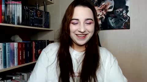 Snapshot of olivia_defo chatting on 12.04.25 olivia_defo online show from 12.04.25