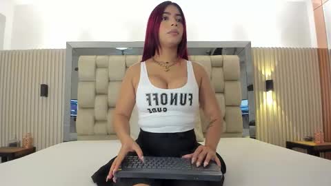 Snapshot of olivia_kollins chatting on 02.24.26 olivia online show from 02.24.26