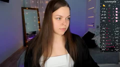 Olivia online show from 02.10.25