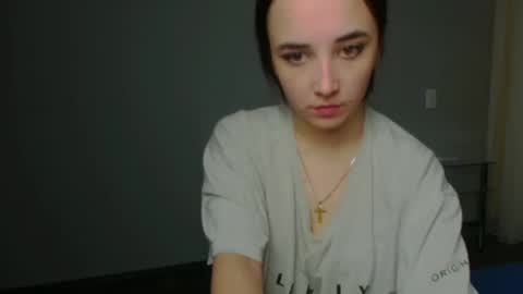 Snapshot of olivia_oliv chatting on 12.12.24 Olivia online show from 12.12.24