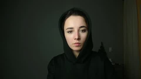 Snapshot of olivia_oliv chatting on 02.04.25 Olivia online show from 02.04.25