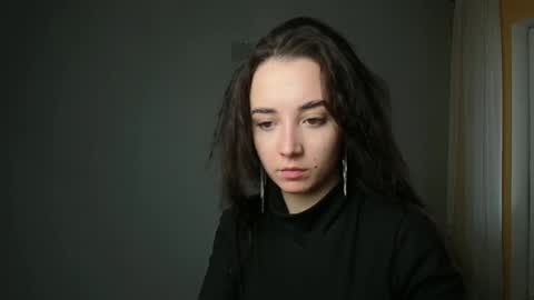 Snapshot of olivia_oliv chatting on 02.11.25 Olivia online show from 02.11.25