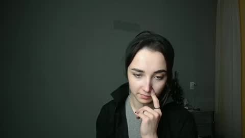 Snapshot of olivia_oliv chatting on 02.15.25 Olivia online show from 02.15.25