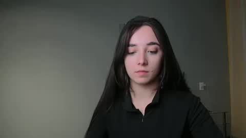 Snapshot of olivia_oliv chatting on 02.19.25 Olivia online show from 02.19.25