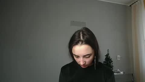 Snapshot of olivia_oliv chatting on 02.20.25 Olivia online show from 02.20.25