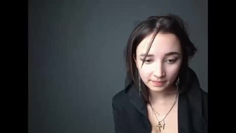 Snapshot of olivia_oliv chatting on 03.04.25 Olivia online show from 03.04.25