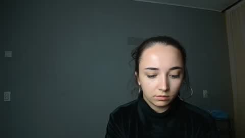 Snapshot of olivia_oliv chatting on 09.26.25 Olivia online show from 09.26.25