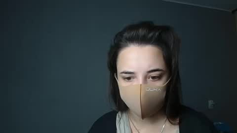 Snapshot of olivia_oliv chatting on 10.09.25 Olivia online show from 10.09.25