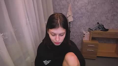 Olivia online show from 01.05.25