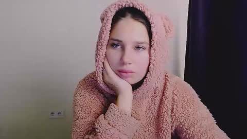 Olivia online show from 09.26.25