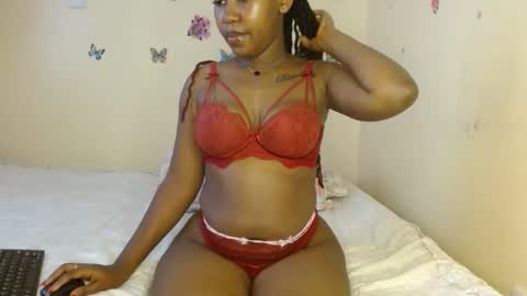 Snapshot of olivia_roxxyy chatting on 04.22.26 olivia online show from 04.22.26