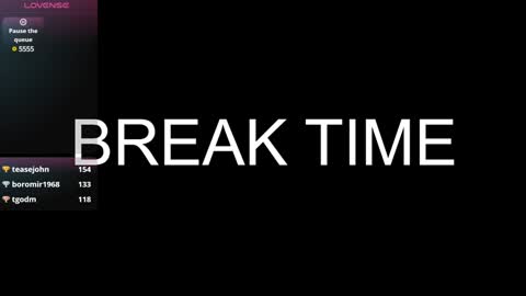 Snapshot of olivia_willd chatting on 02.08.25 olivia online show from 02.08.25