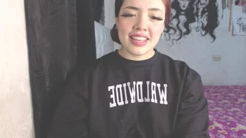 oliviabluee10 online show from 11.27.25