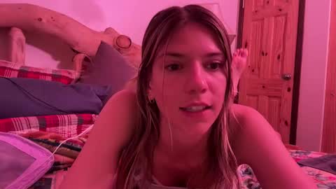 Snapshot of oliviahansleyy chatting on 03.03.25 Olivia online show from 03.03.25