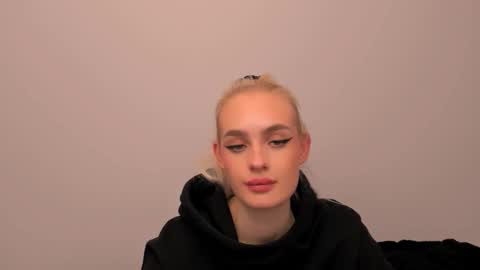 oliviaBeauty online show from 02.11.26